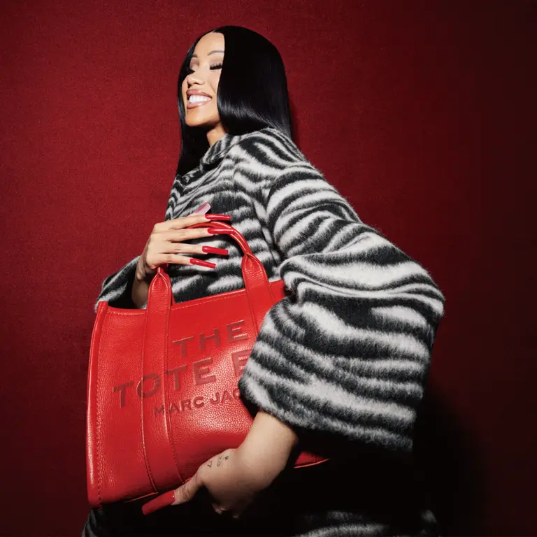 美國饒舌歌手CARDI B 領銜出演 MARC JACOBS 全新秋冬形象