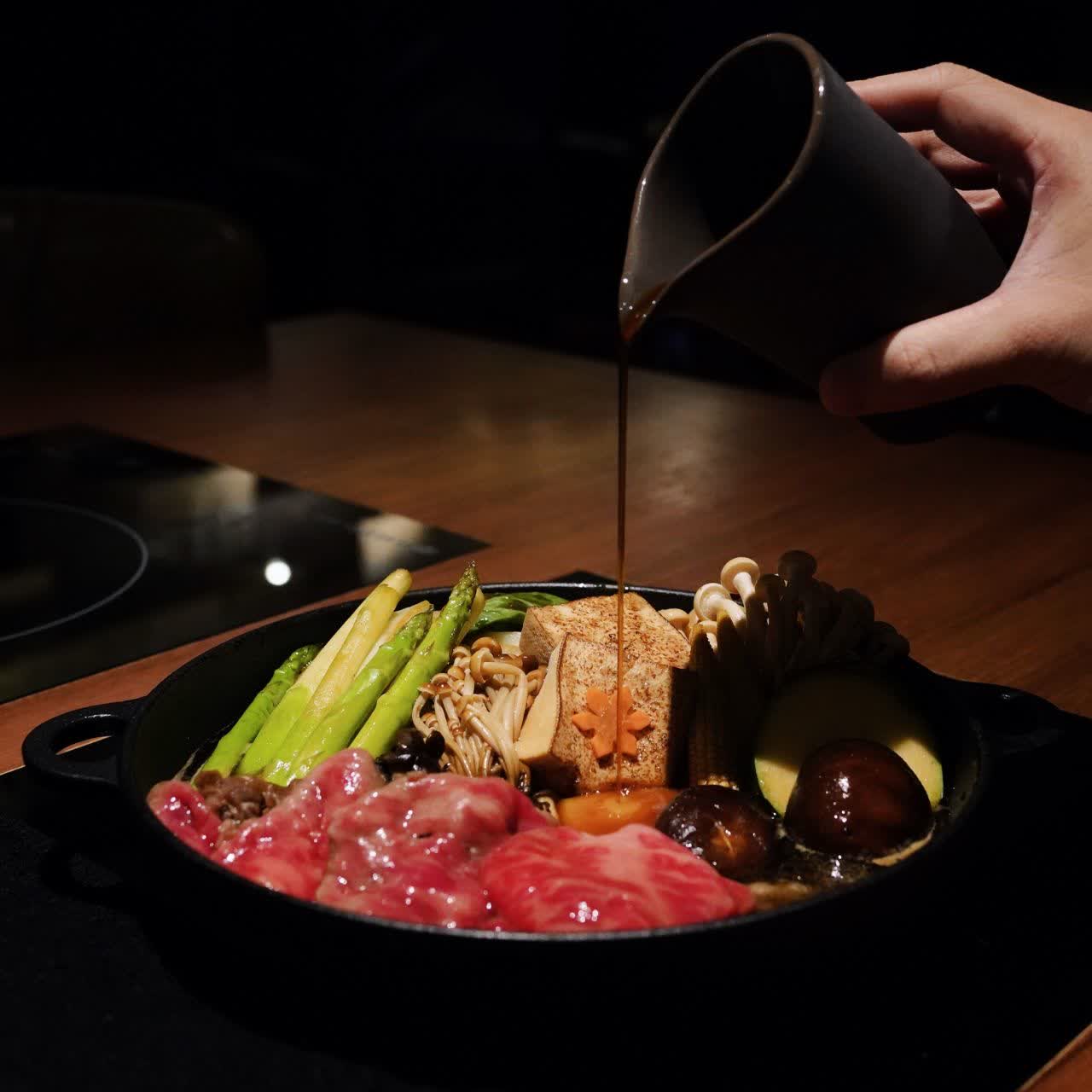 牛排教父「Wagyu Club shabushabu」和牛俱樂部進駐信義A4！千元初吃日本F1和牛火鍋、壽喜燒，一個人也能吃！