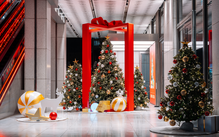 DIAMOND TOWERS 璀璨耶誕 傳遞幸福