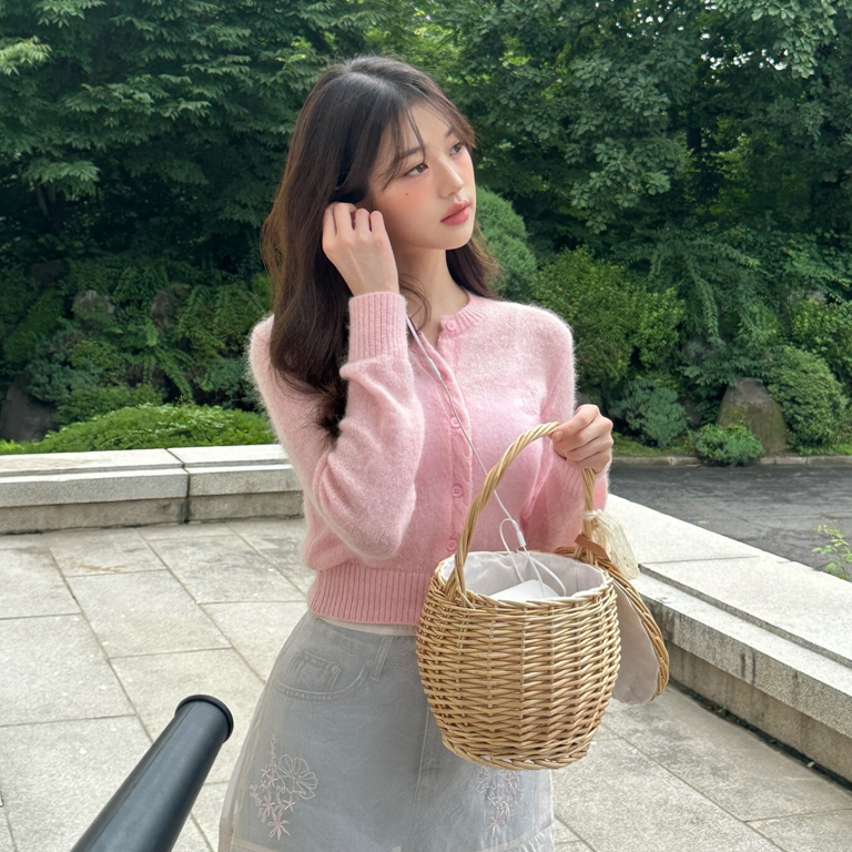 秋冬必備！針織衫5款好看又顯瘦穿搭，跟著aespa Winter、張員瑛、Jennie&hellip;一件多穿，吸睛搭配一次看！