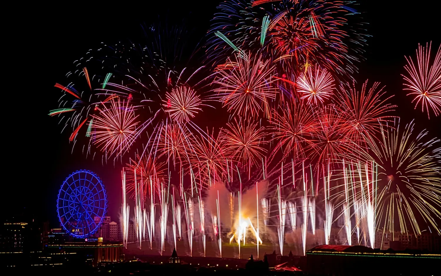 2026全台跨年活動：煙火去哪裡看？跨年表演、演唱會卡司、時間地點一次看！