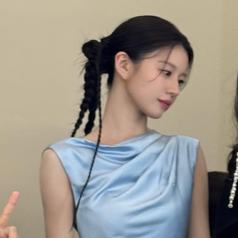 《愛情怎麼翻譯？》高允貞人氣爆紅！超美編髮造型特輯一次看：氣質高馬尾、仙氣低髮髻等全都超級美&hellip;