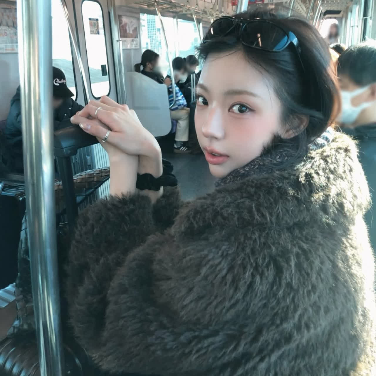 曾經和GD傳過誹聞？《單身即地獄5》金高恩又美又精緻，私下穿搭簡直是韓妞穿搭教科書&hellip;