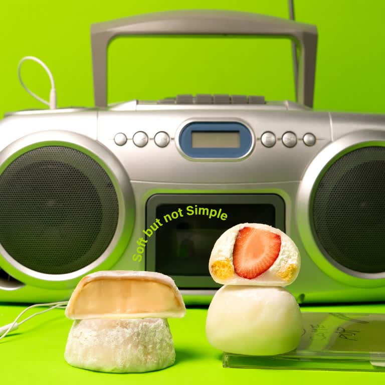 新的爆紅排隊甜點！COMEPOP包入整顆布丁的布丁大福、草莓大福，一個月限時開吃！