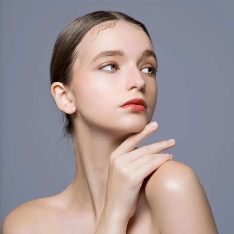 別讓醫美錢白花！術前術後14天「保養地雷」全拆解，做錯這一步，效果直接打對折！