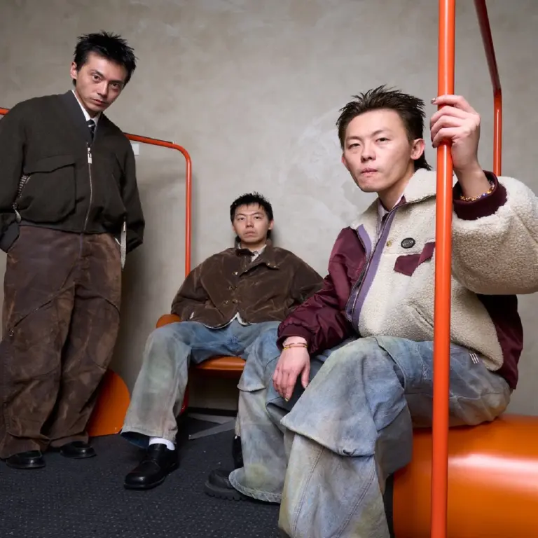 SKM MEN'S 設計師專訪&mdash;「NAMESAKE」在資訊跳躍的破碎世代，練習「剪裁」出一種能過濾雜質的判斷力