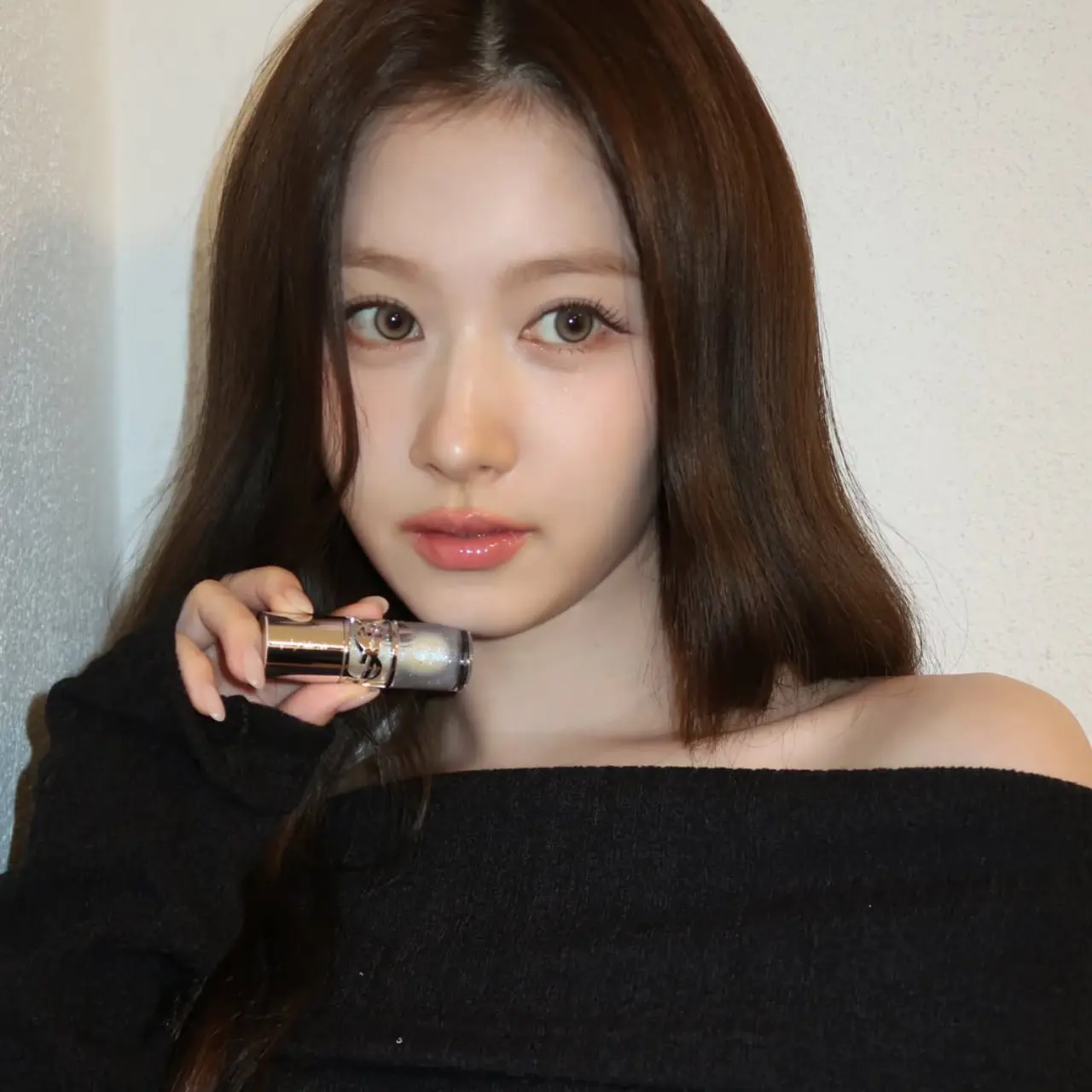 TWICE SANA同款初戀系粉嫩唇爆紅！Astor老師破解「有效化妝」關鍵，選錯色反而顯暗沉，本季這5支專櫃唇膏別錯過
