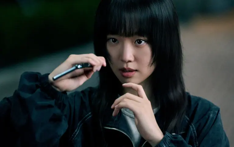 Netflix《鐵拳教育》女主角秦基周爆紅！ 50kg完美身材靠後天，拋棄三星工程師高薪，演活瘋狂督察「任含琳」