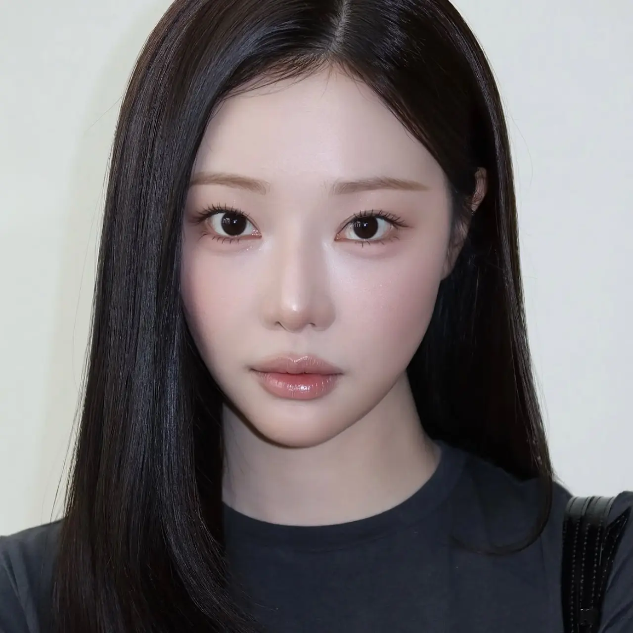《單身即地獄4》李時安親曝韓系底妝秘訣！二次底妝法、妝前保養一次公開，私下OLIVE YOUNG必買清單同步揭曉